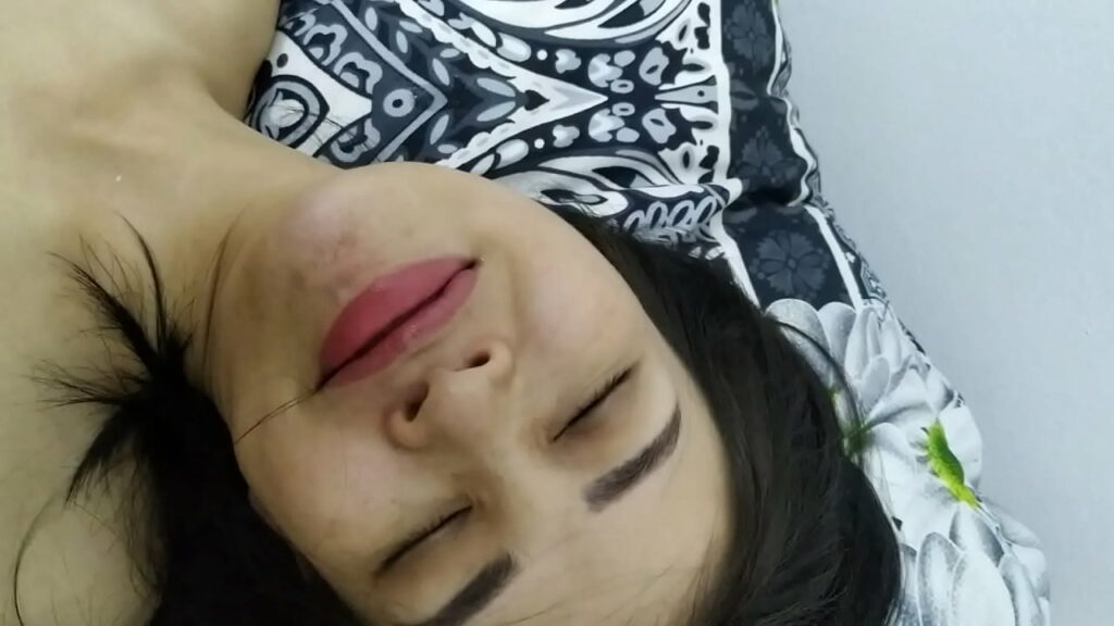 Viral Terbaru 2025 Abg polos baru bangun tidur Kogel di kamar mandi Full Desah Hot